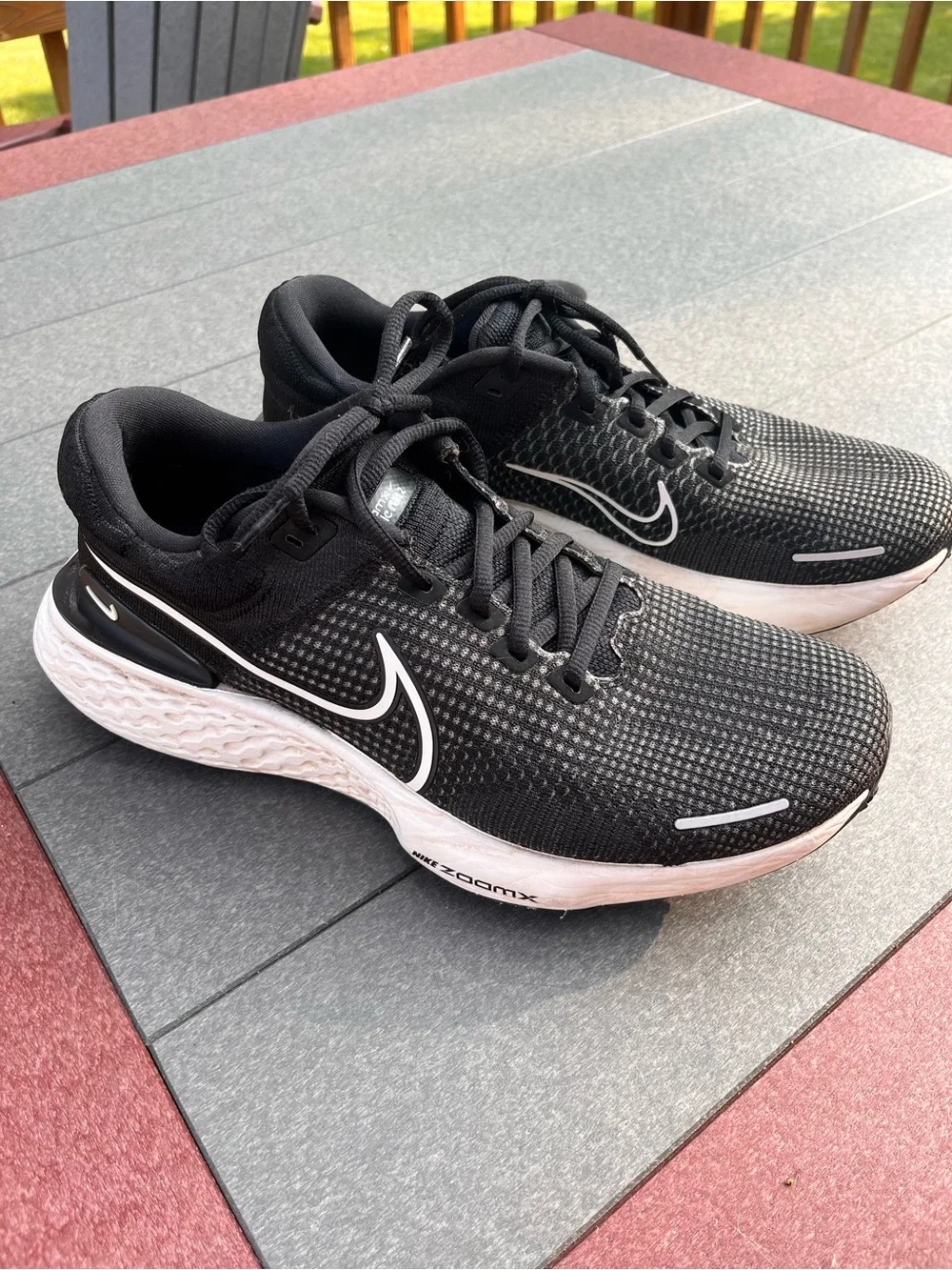 Nike Men’s Black Zoomx Invincible Run 2 Sneakers